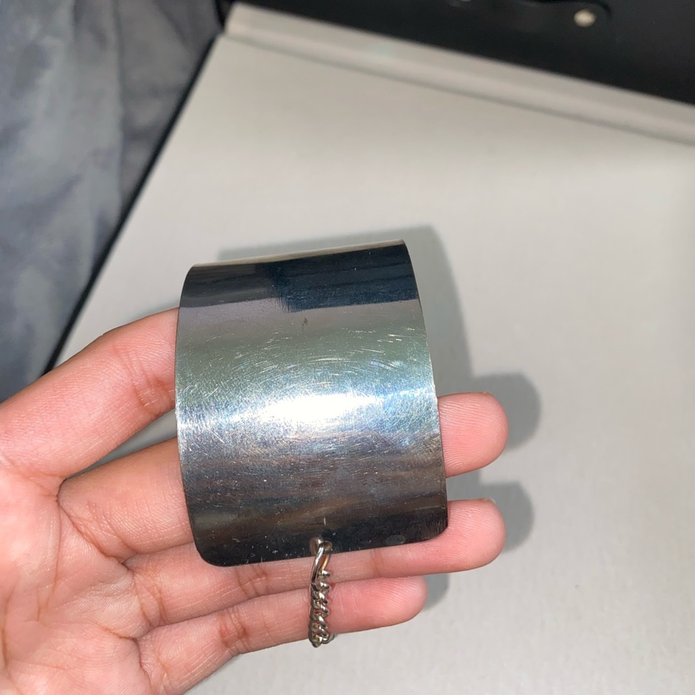 1½″ (4 cm) Wide metal bracelet